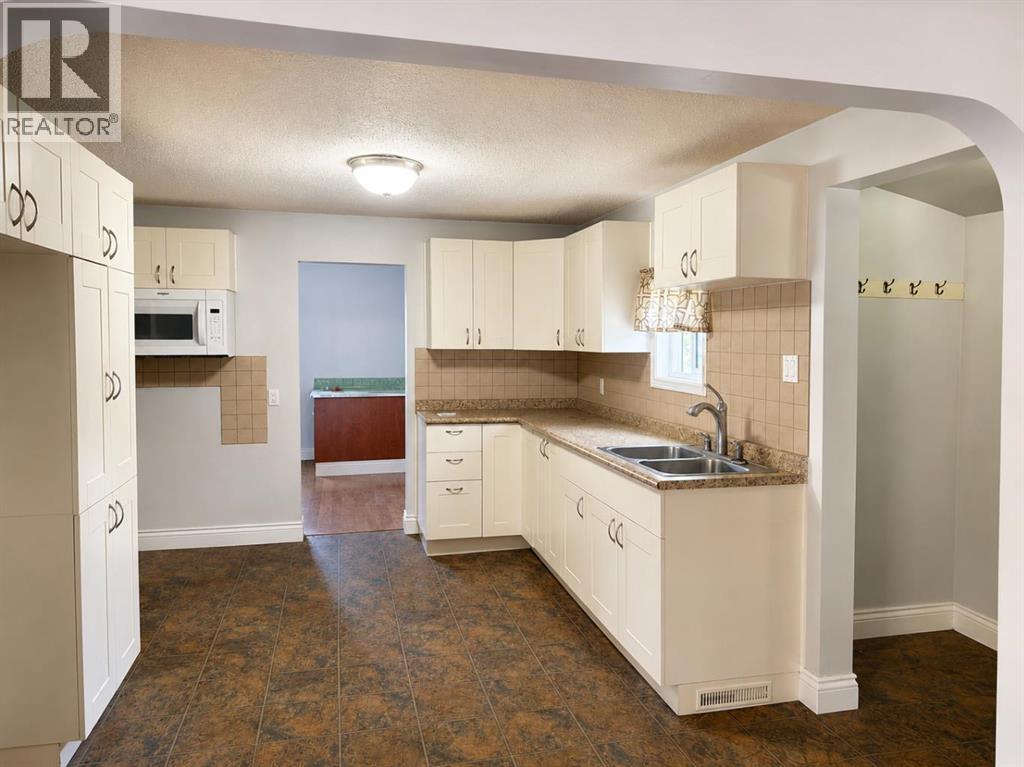 226 Greenstreet Avenue, Greenstreet, Saskatchewan  S0M 0W0 - Photo 2 - A2325128