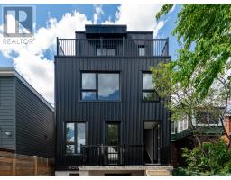#4 - 7 EARNSCLIFFE ROAD, Toronto, Ontario