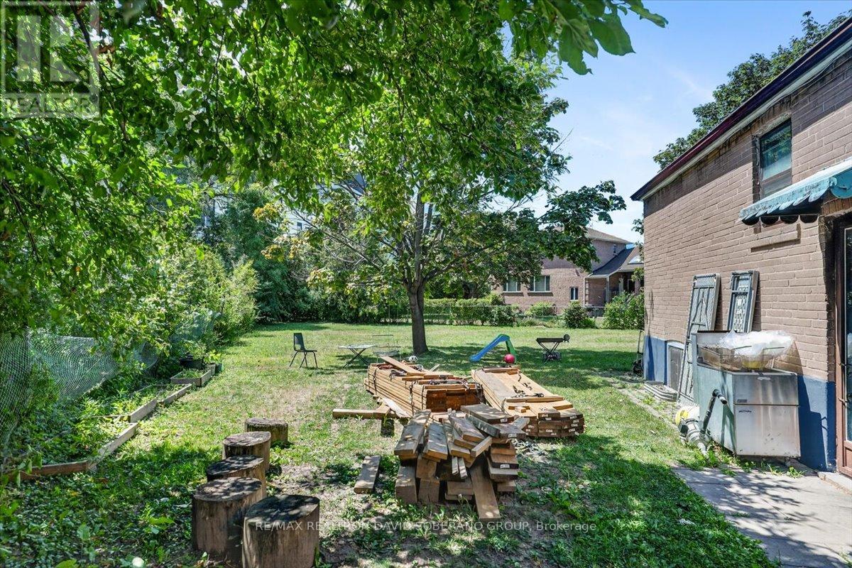 19 Wigan Crescent, Toronto, Ontario M3H 3A3 - Photo 20 - C13636702