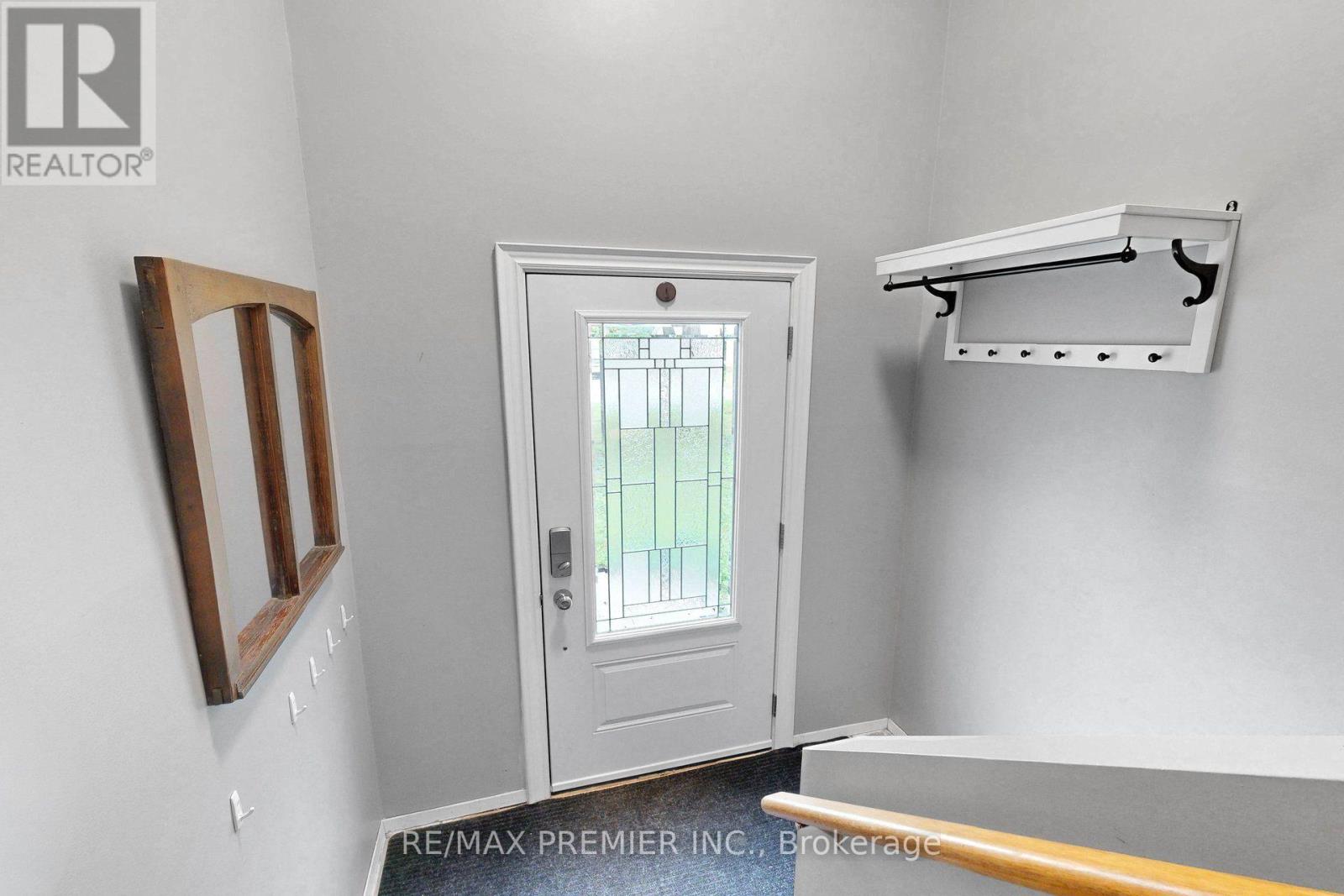 1303 Clearview Drive, Severn, Ontario  L3V 6H4 - Photo 7 - S13636466