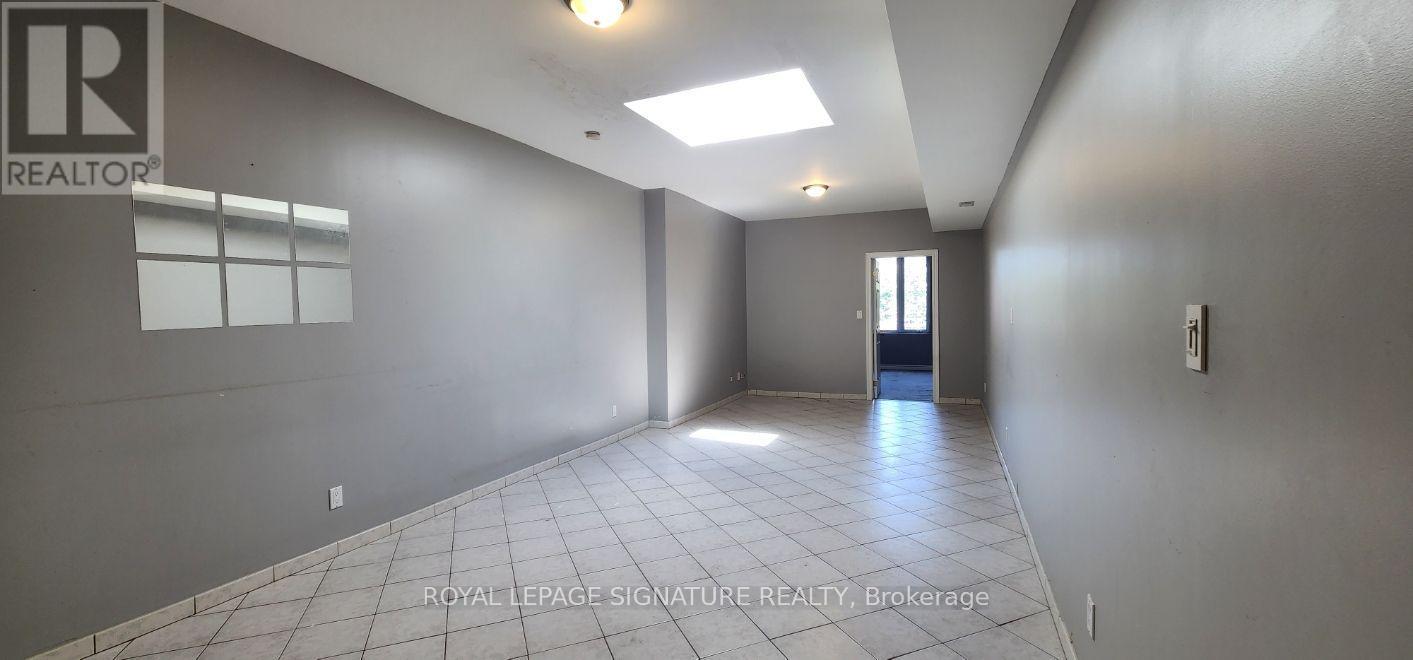 1285a St. Clair Avenue, Toronto, Ontario  M6E 1B8 - Photo 14 - W13609934
