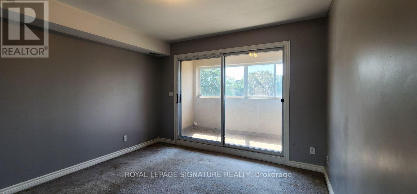 1285a St. Clair Avenue, Toronto, Ontario  M6E 1B8 - Photo 19 - W13609934