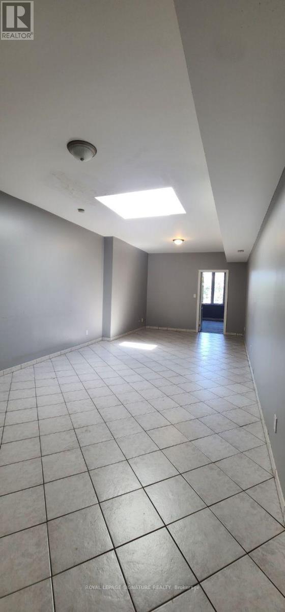 1285a St. Clair Avenue, Toronto, Ontario  M6E 1B8 - Photo 15 - W13609934