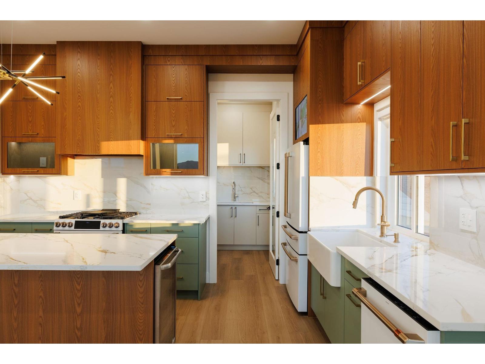 101 13313 137 Street, Surrey, British Columbia  V3R 2J2 - Photo 6 - R3151614