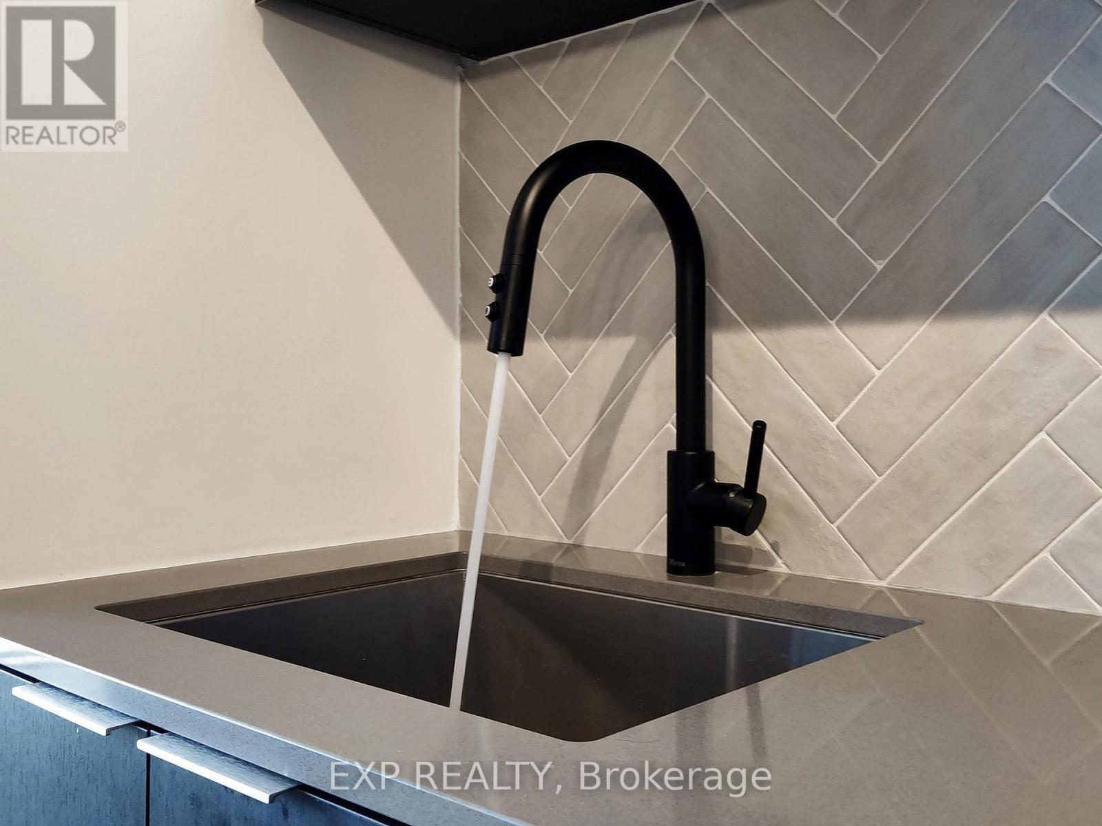 330 - 36 Zorra Street, Toronto (Islington-City Centre West), Ontario  M8Z 0G5 - Photo 10 - W13636718