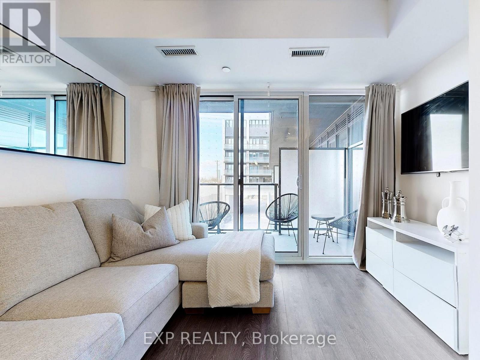 330 - 36 Zorra Street, Toronto (Islington-City Centre West), Ontario  M8Z 0G5 - Photo 3 - W13636718