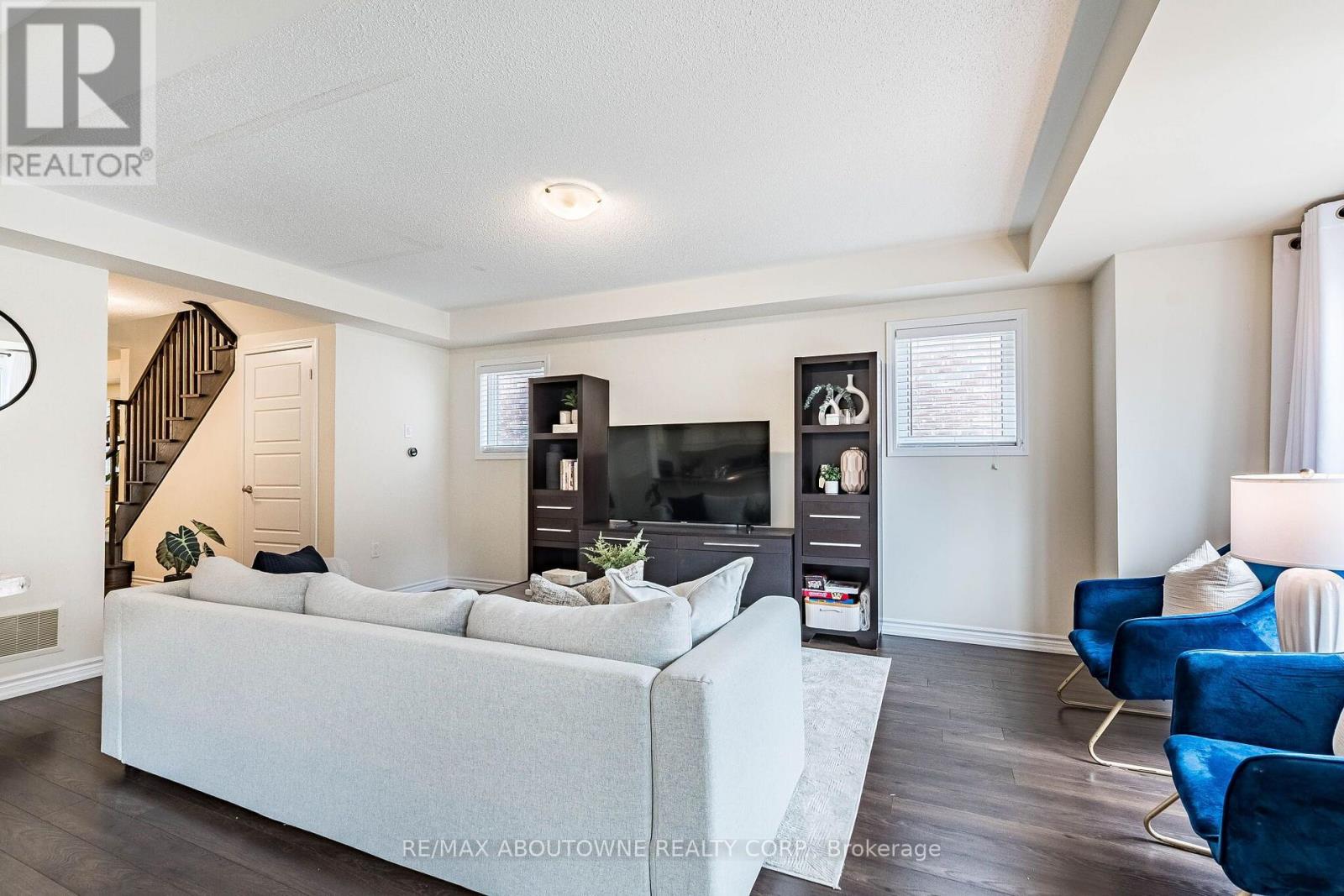 1239 Mulroney Heights, Milton, Ontario  L9E 1G1 - Photo 35 - W13636728
