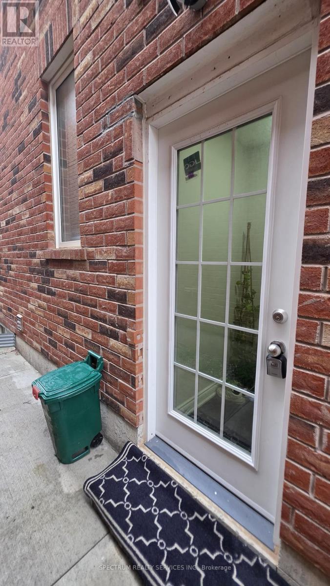 Lower - 1108 Savoline Boulevard, Milton, Ontario  L9T 8P5 - Photo 2 - W13636846
