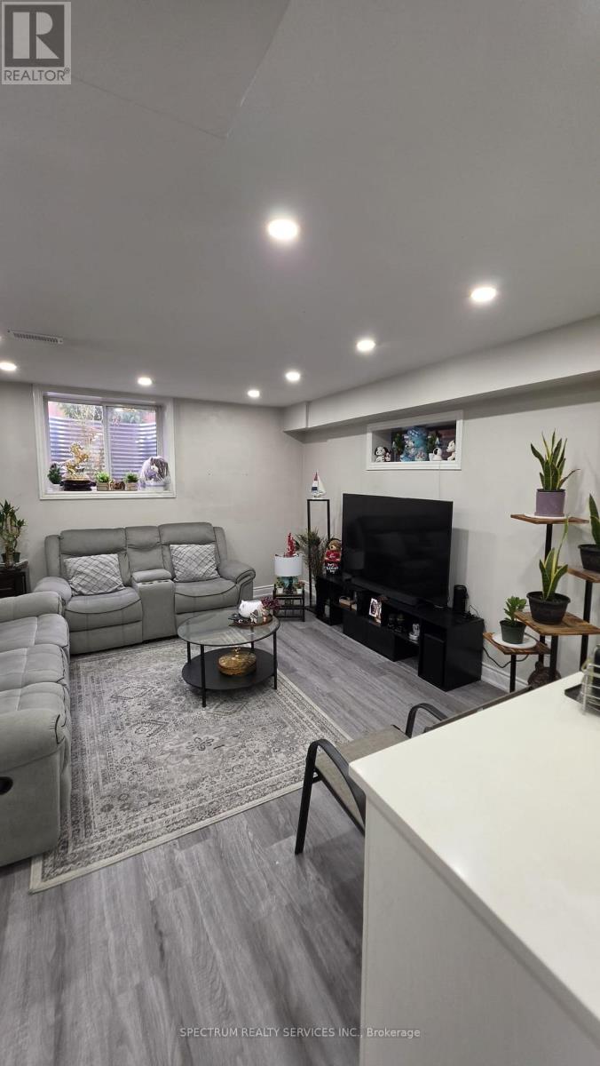 Lower - 1108 Savoline Boulevard, Milton, Ontario  L9T 8P5 - Photo 7 - W13636846
