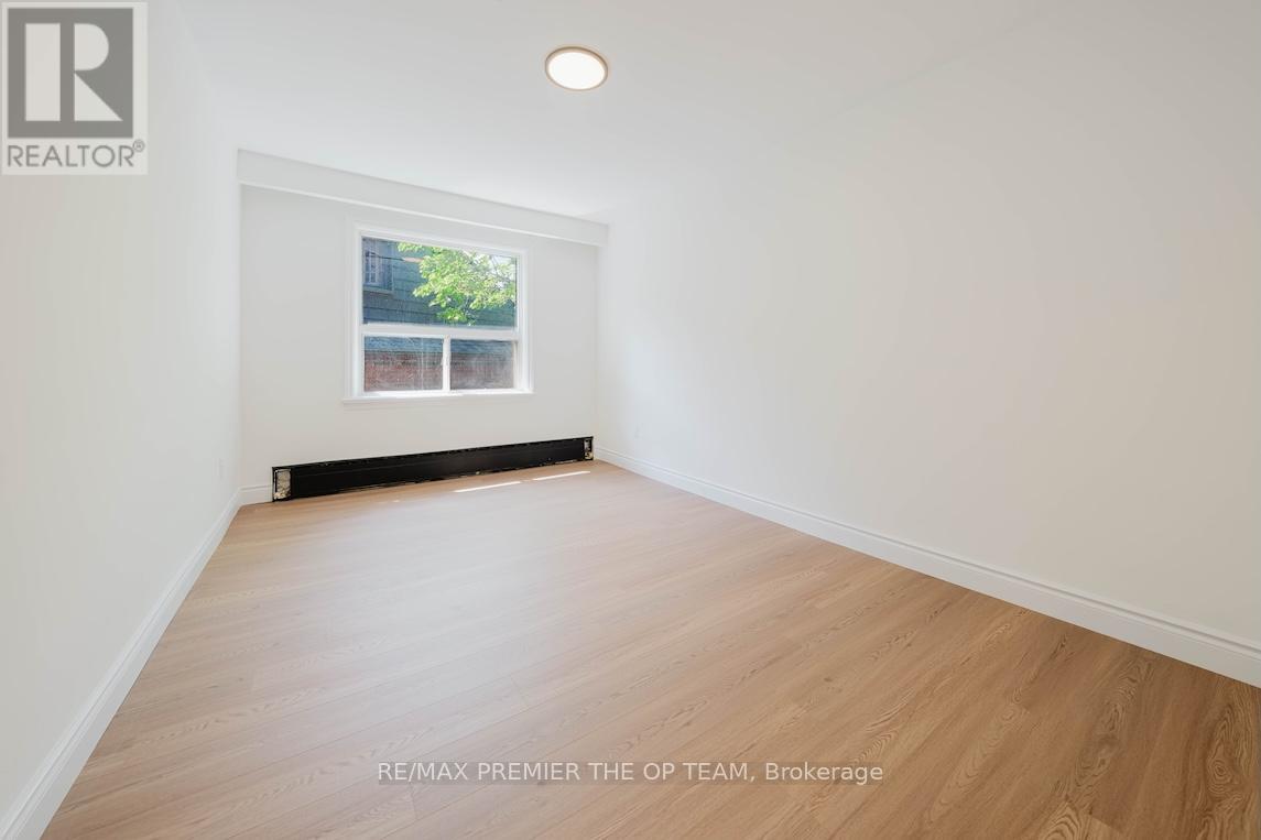 299 Quebec Avenue, Toronto, Ontario  M6P 2V2 - Photo 11 - W13636858