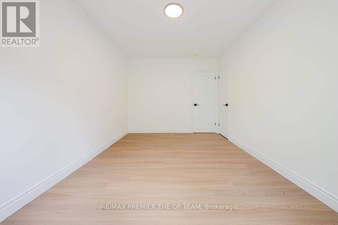 299 Quebec Avenue, Toronto, Ontario  M6P 2V2 - Photo 12 - W13636858