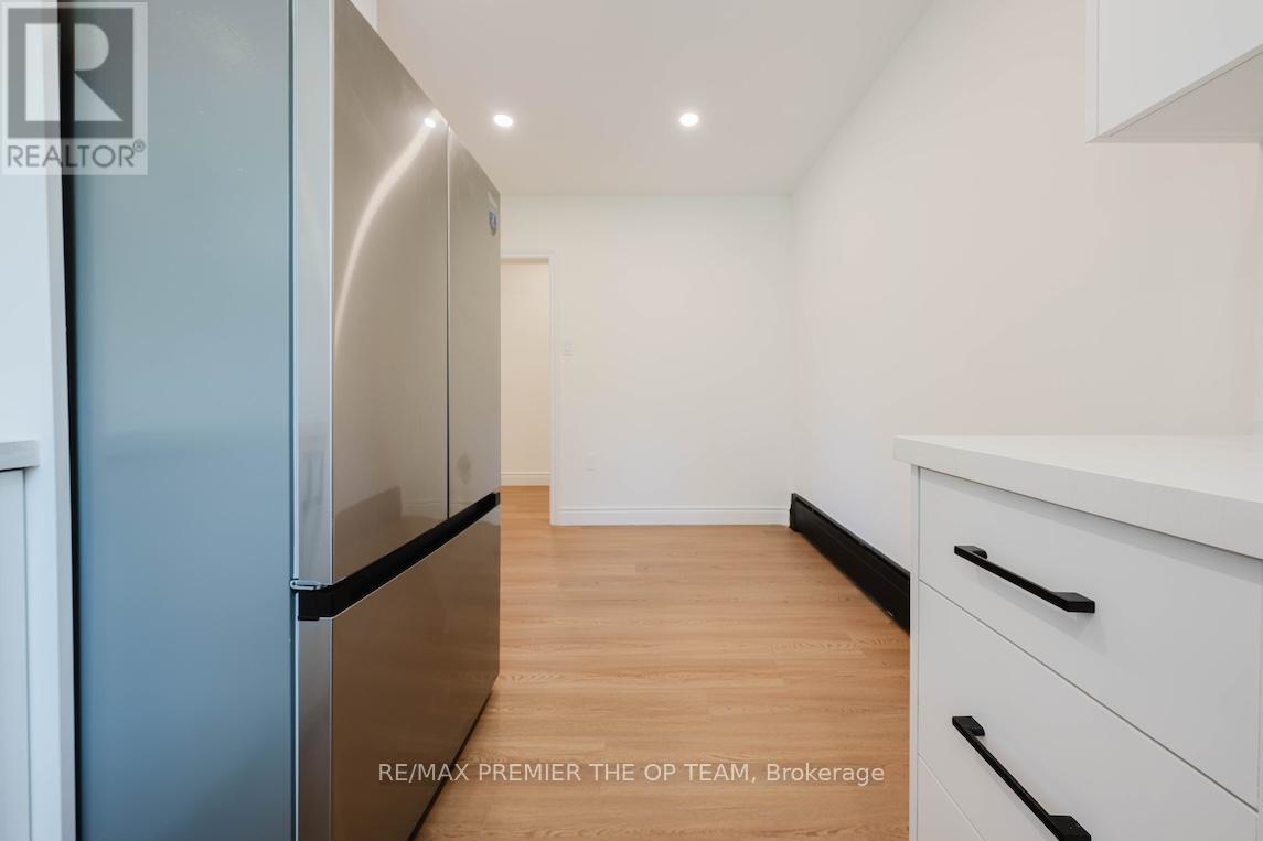 299 Quebec Avenue, Toronto, Ontario  M6P 2V2 - Photo 9 - W13636858