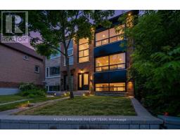 299 QUEBEC AVENUE, Toronto, Ontario