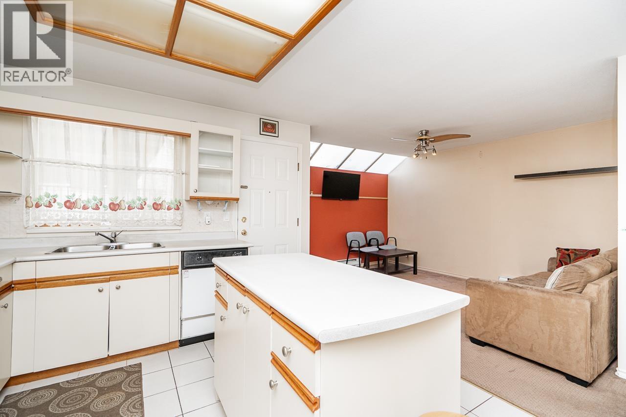 B 6984 Linden Avenue, Burnaby, British Columbia V5E 3G6 - Photo 8 - R3132042