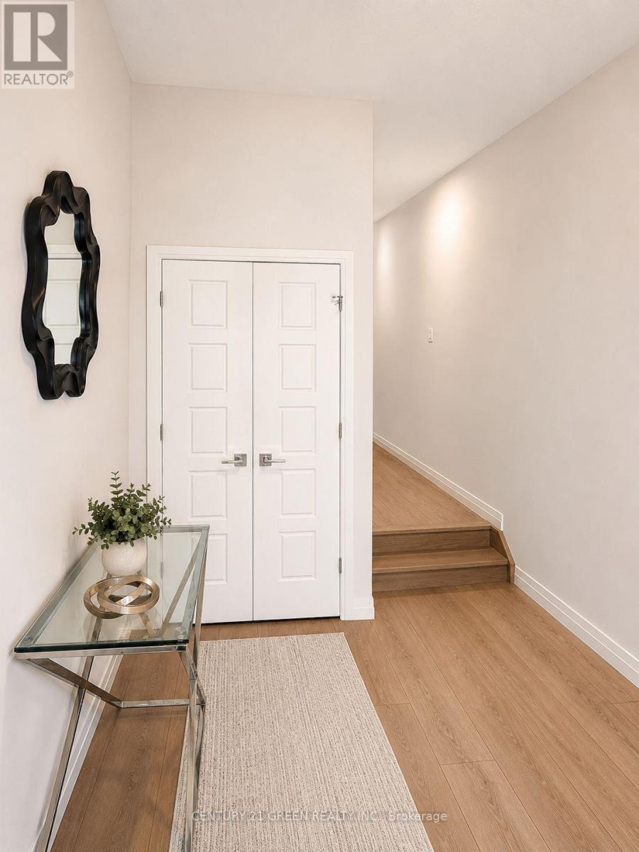 251 Clark Avenue, Kitchener, Ontario  N2C 2A9 - Photo 5 - X13636696