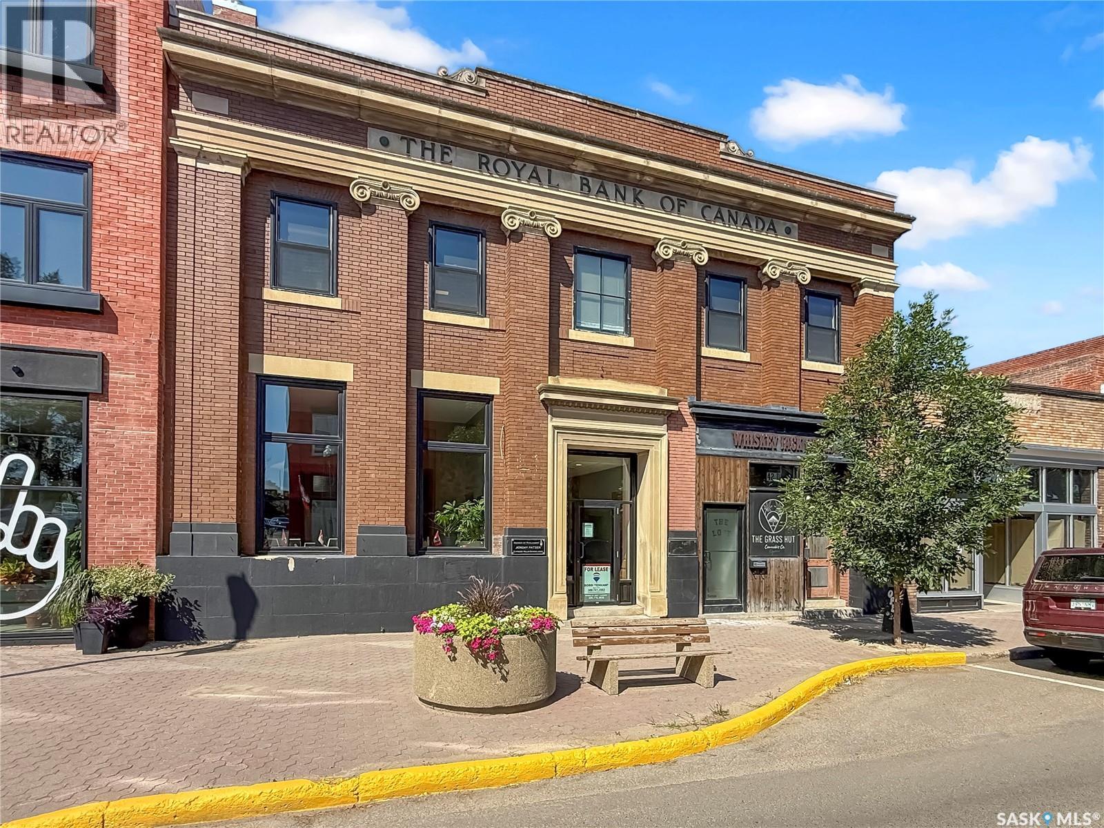 42 Central AVENUE N, Swift Current, Saskatchewan