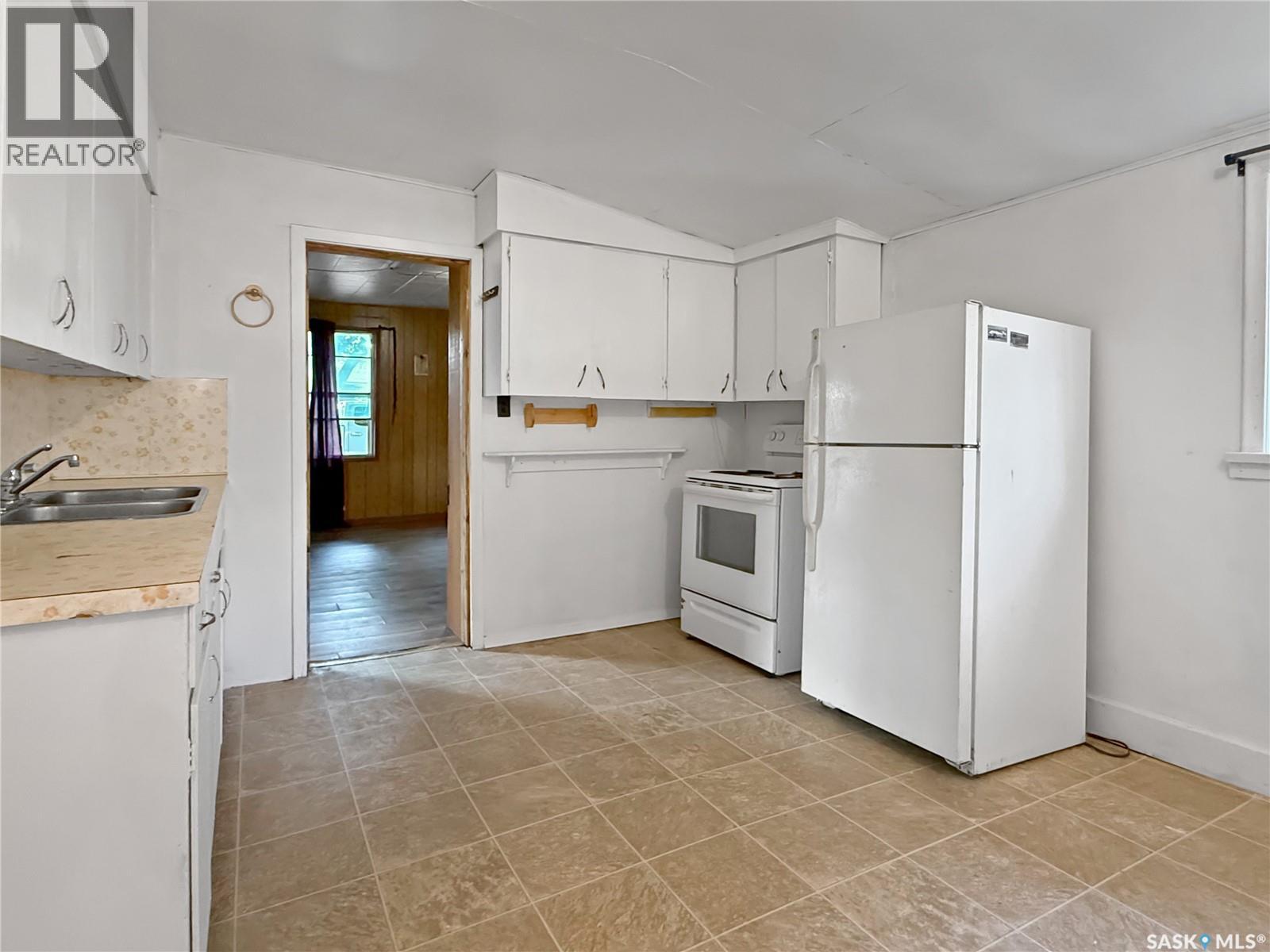 359 6th Avenue Se, Swift Current, Saskatchewan  S9H 3P2 - Photo 6 - SK044256