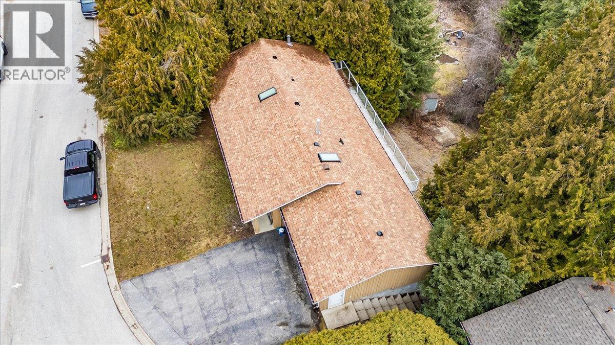 2421 12th Avenue, Castlegar, British Columbia  V1N 4A9 - Photo 50 - 10380279