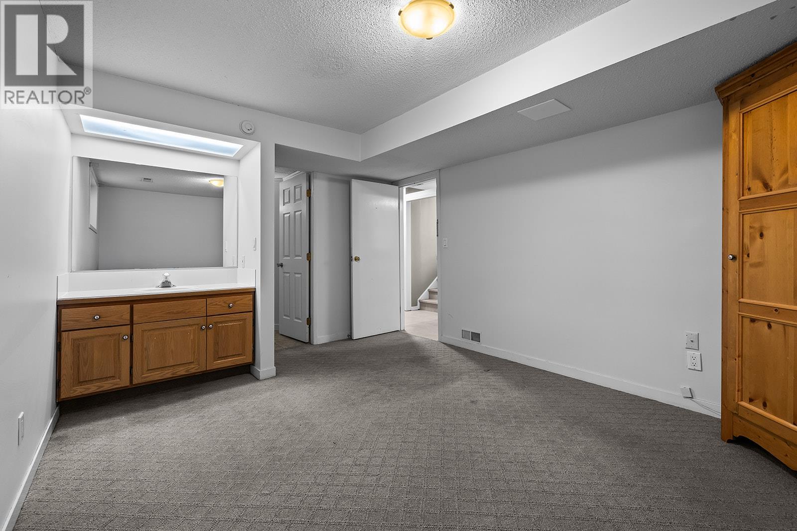 951 Montcalm Drive, Kelowna, British Columbia  V1Y 3M8 - Photo 40 - 10394576