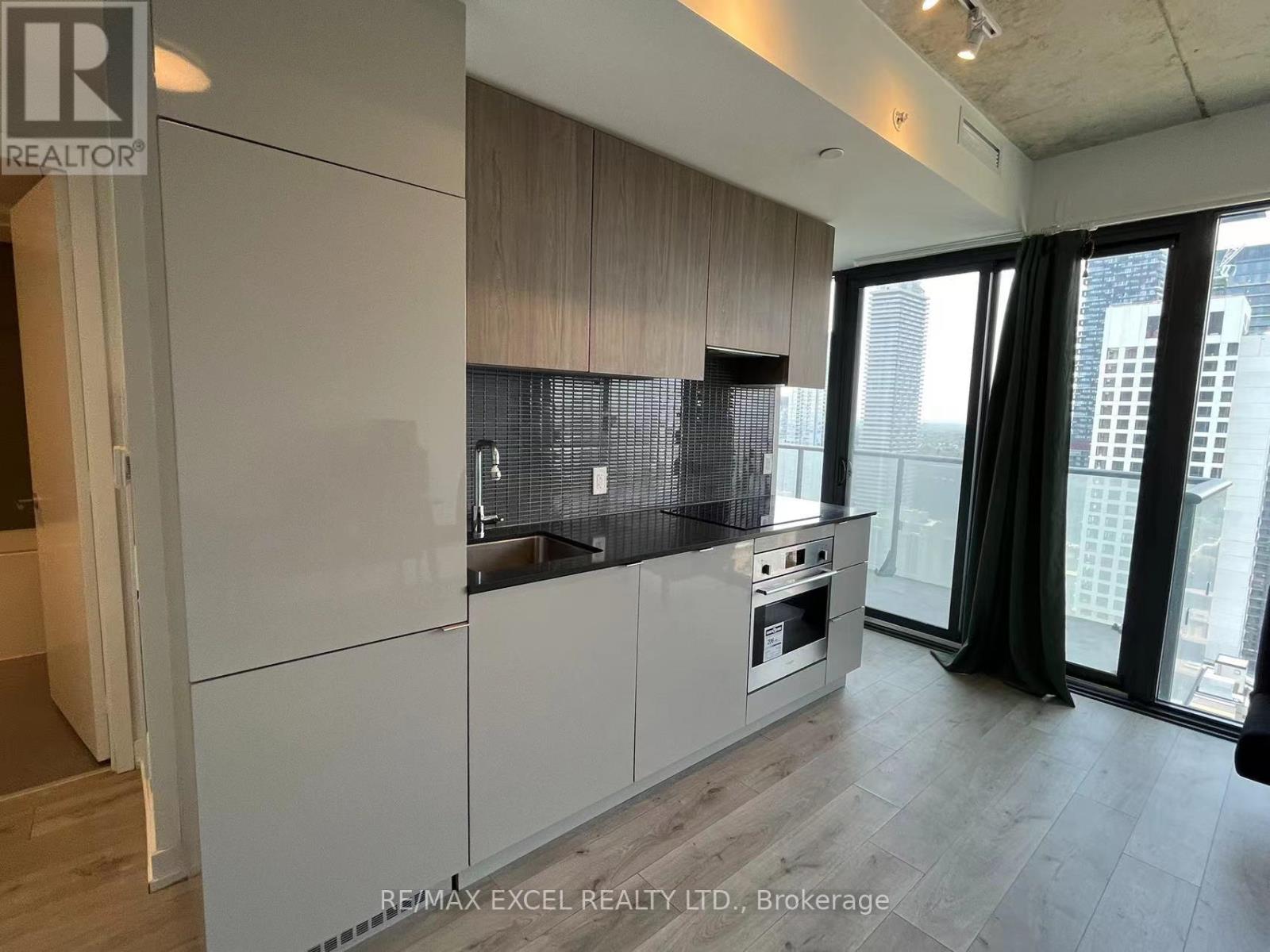 3702 - 161 Roehampton Avenue, Toronto, Ontario  M4P 0C8 - Photo 13 - C13636916