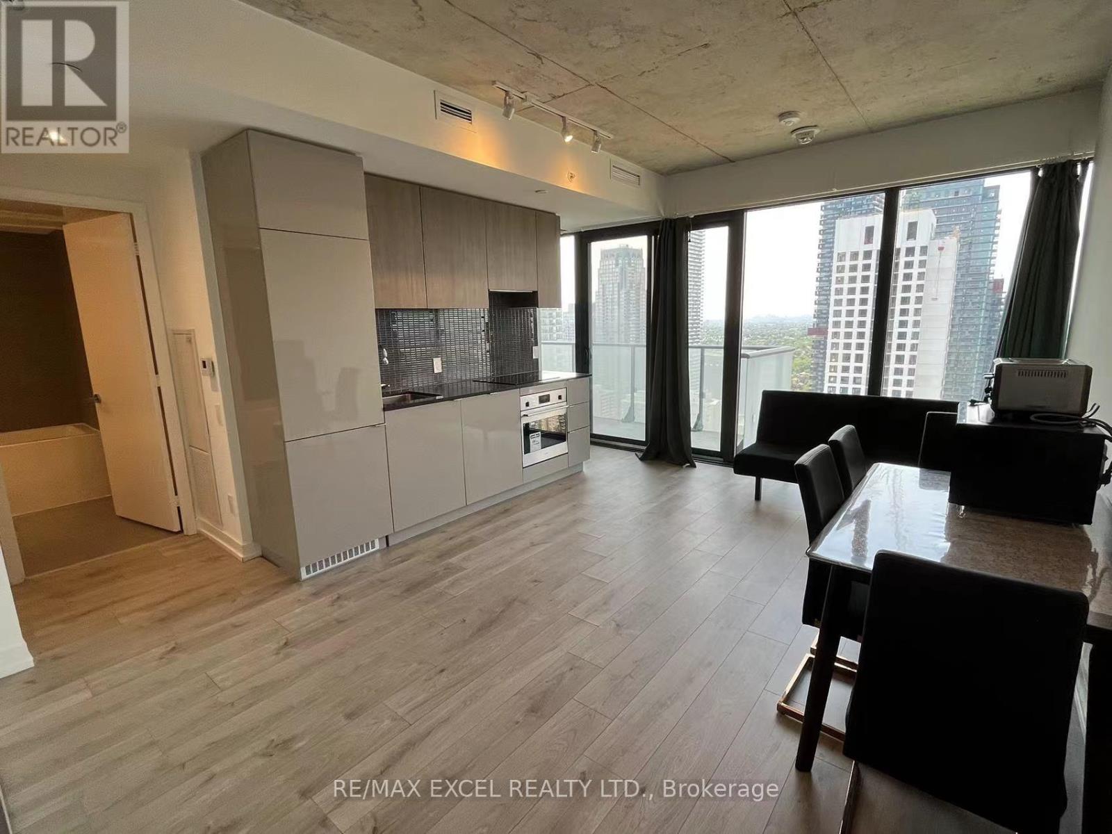 3702 - 161 Roehampton Avenue, Toronto, Ontario  M4P 0C8 - Photo 8 - C13636916