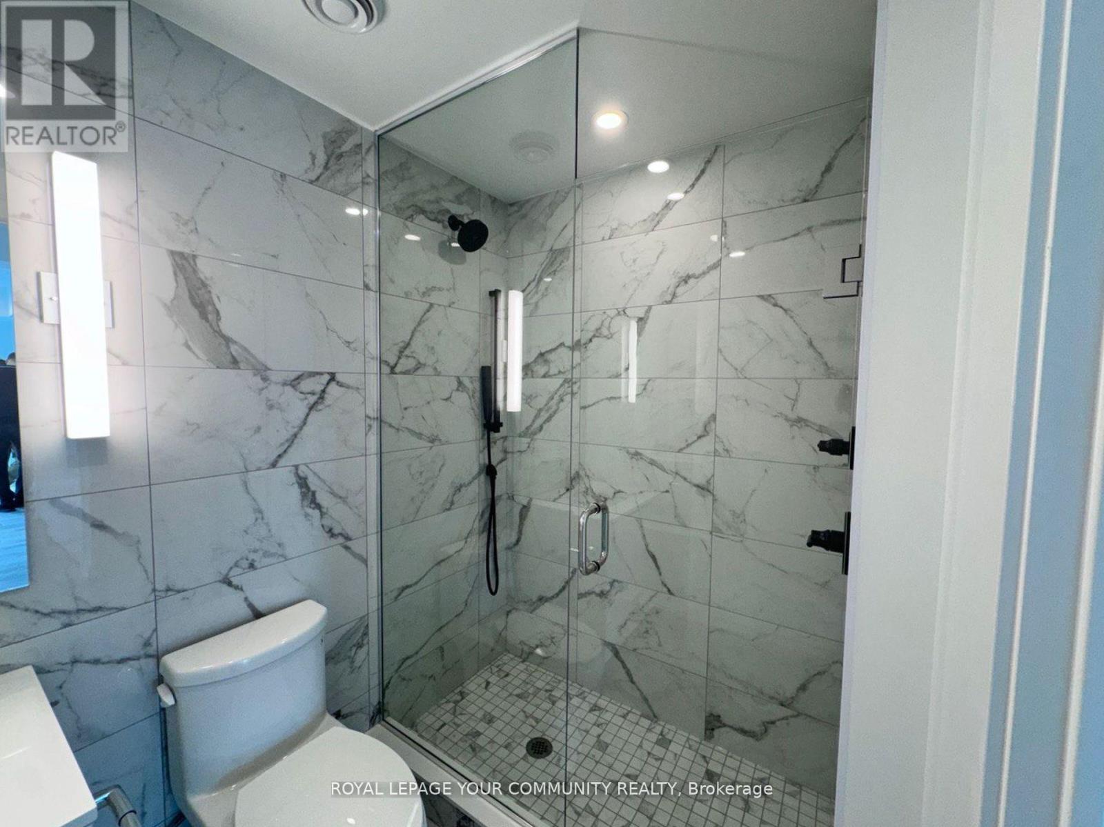 4702 - 327 King Street W, Toronto, Ontario  M5V 0W7 - Photo 4 - C13636918