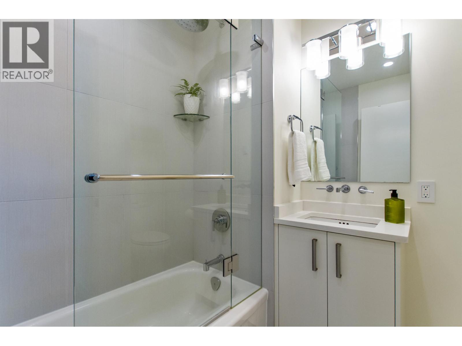 1829 W 13th Avenue, Vancouver, British Columbia V6J 2H4 - Photo 19 - R3152423