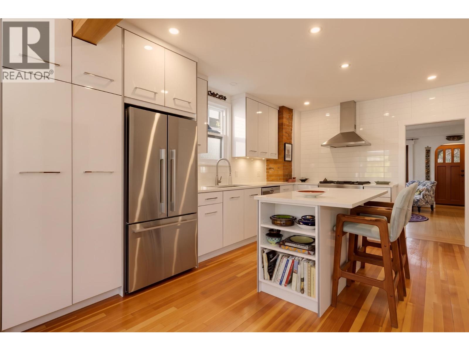 1955 E 8th Avenue, Vancouver, British Columbia  V5N 1T9 - Photo 12 - R3152429