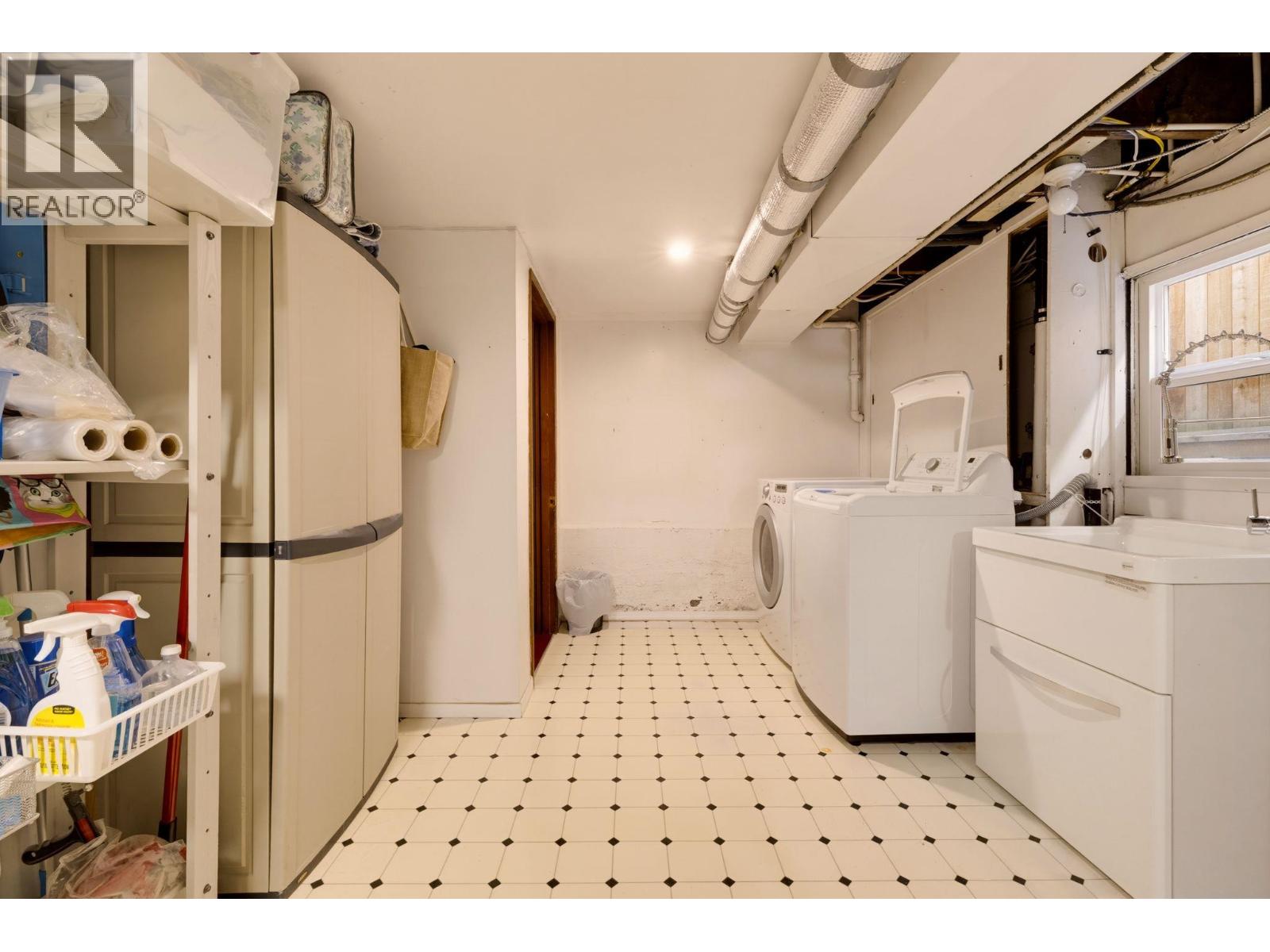 1955 E 8th Avenue, Vancouver, British Columbia  V5N 1T9 - Photo 25 - R3152429