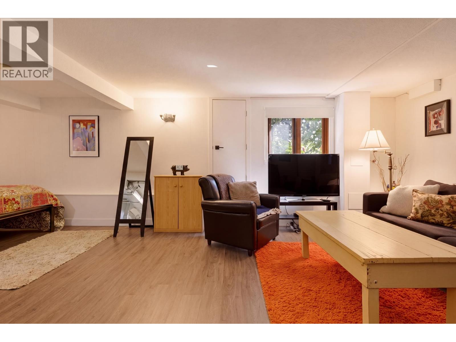 1955 E 8th Avenue, Vancouver, British Columbia  V5N 1T9 - Photo 28 - R3152429