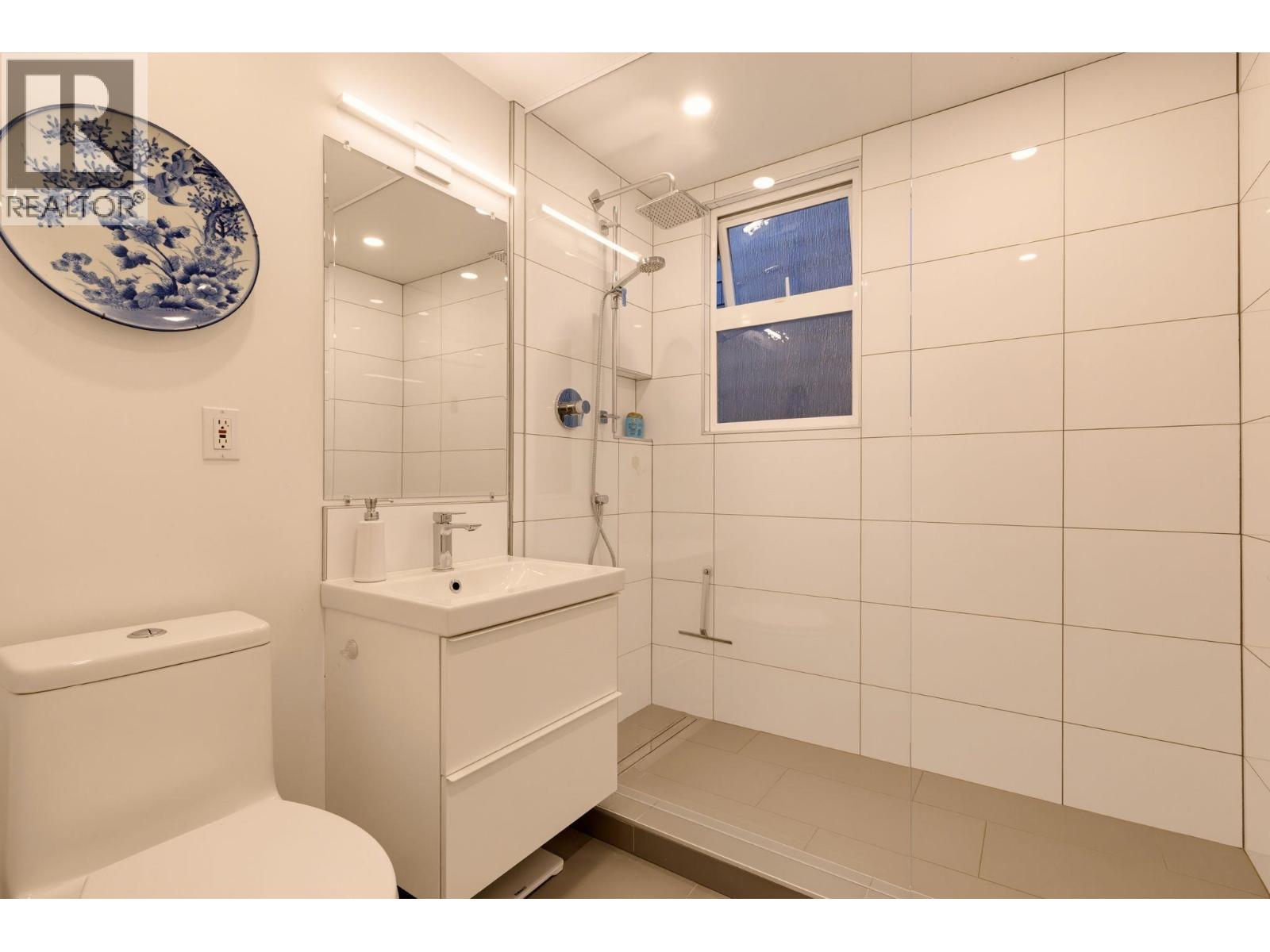1955 E 8th Avenue, Vancouver, British Columbia  V5N 1T9 - Photo 8 - R3152429