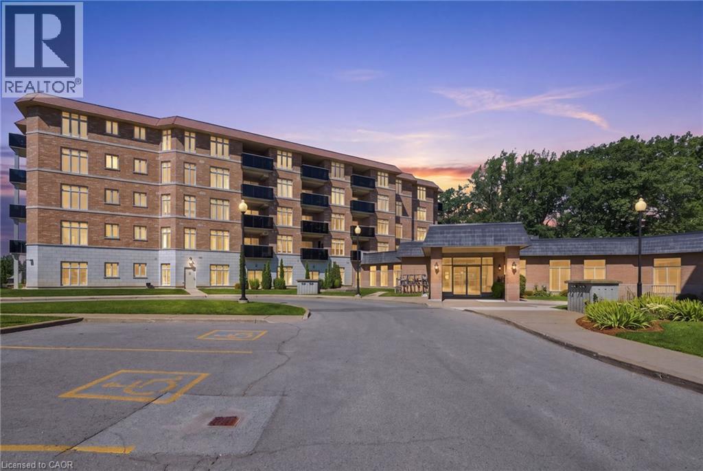 8111 FOREST GLEN Drive Unit# 521, Niagara Falls, Ontario