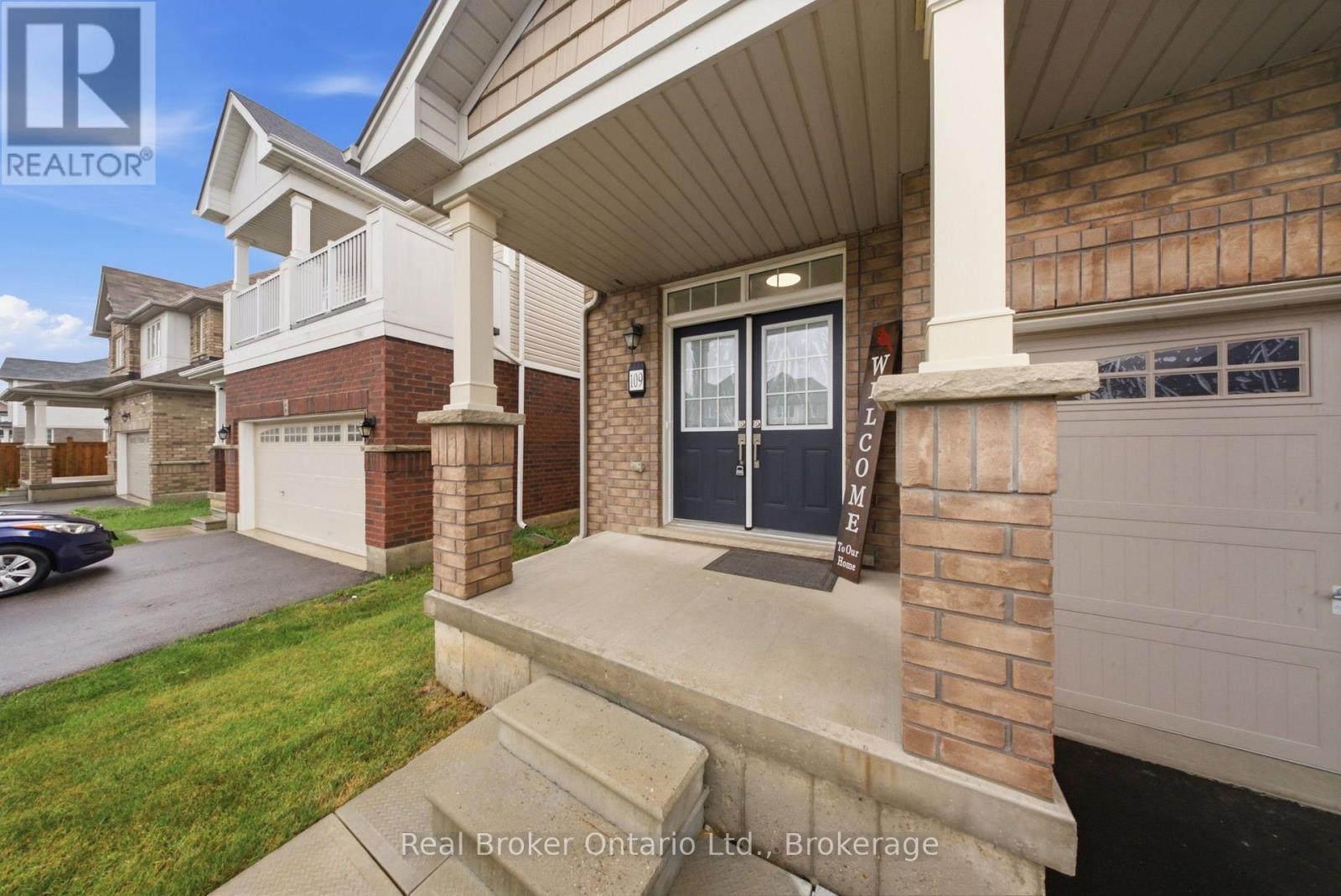 109 Longboat Run, Brantford, Ontario  N3T 0R8 - Photo 2 - X13636898