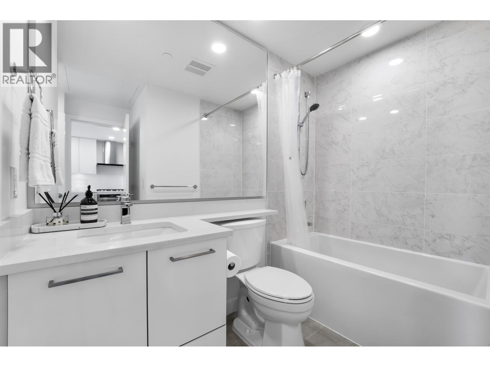 2205 518 Clarke Road, Coquitlam, British Columbia  V3J 3X2 - Photo 24 - R3152440