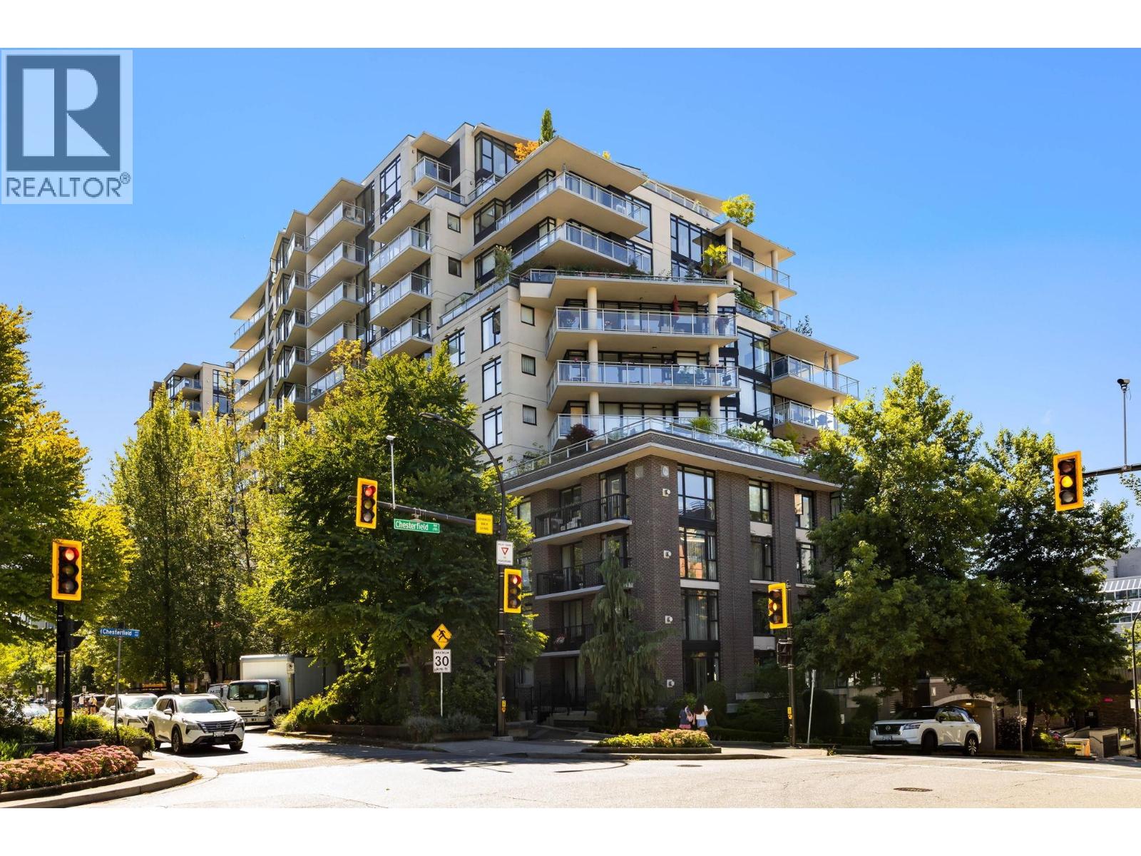 205 175 W 1ST STREET, North Vancouver, British Columbia