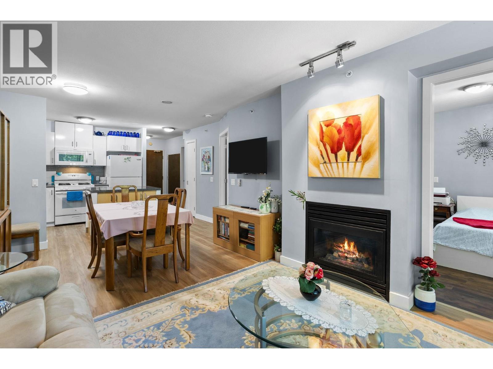 205 175 W 1st Street, North Vancouver, British Columbia  V7M 3N9 - Photo 7 - R3152326