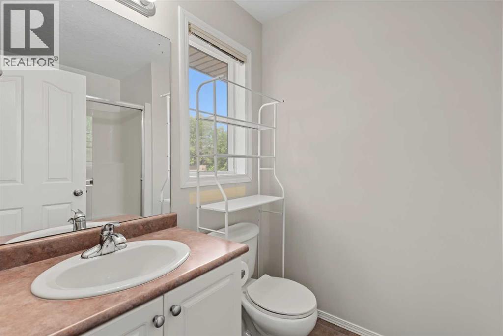 34 Eversyde Common SW, Calgary, Alberta  T2Y 4Z7 - Photo 16 - A2333689