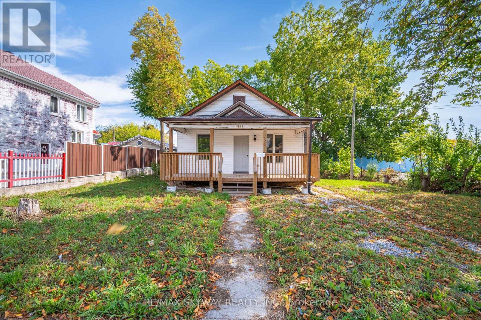 4754 FIRST AVENUE, Niagara Falls, Ontario