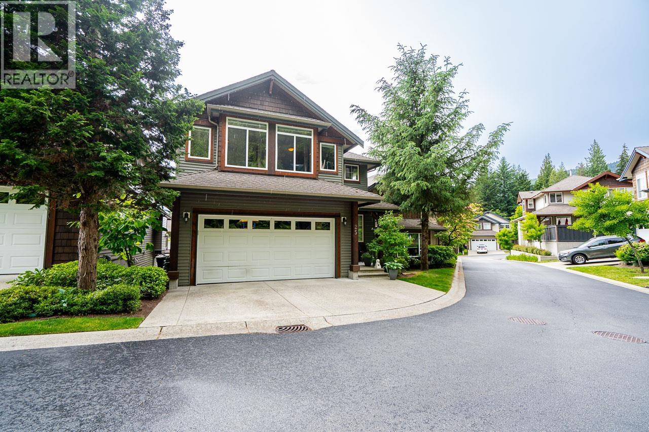 25 1705 Parkway Boulevard, Coquitlam, British Columbia  V3E 3T3 - Photo 2 - R3133517