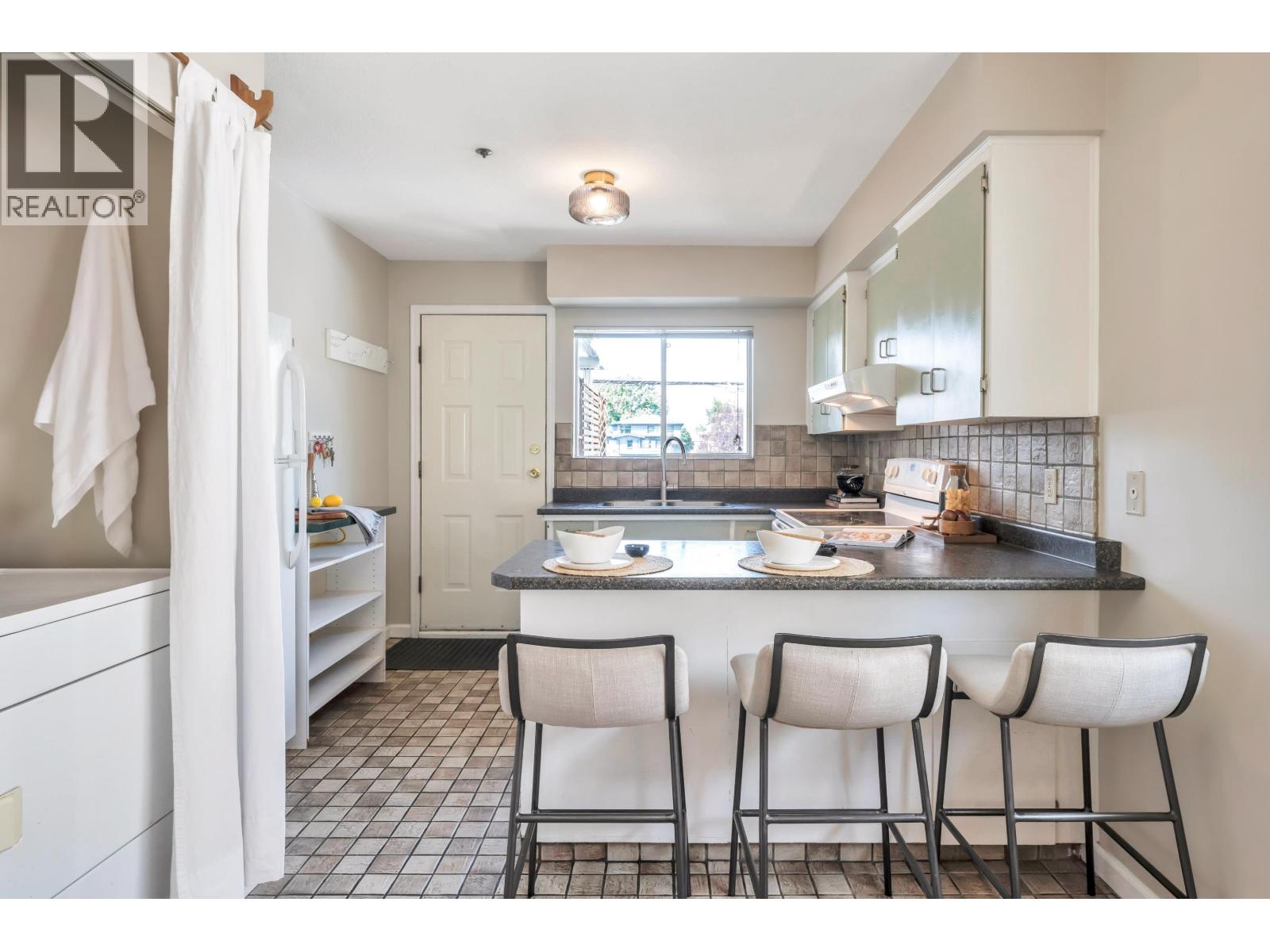2143 Upland Drive, Vancouver, British Columbia  V5P 2C9 - Photo 12 - R3152220