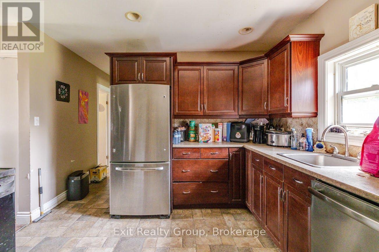 52 North Park Street, Belleville, Ontario  K8P 2Y5 - Photo 5 - X13636154