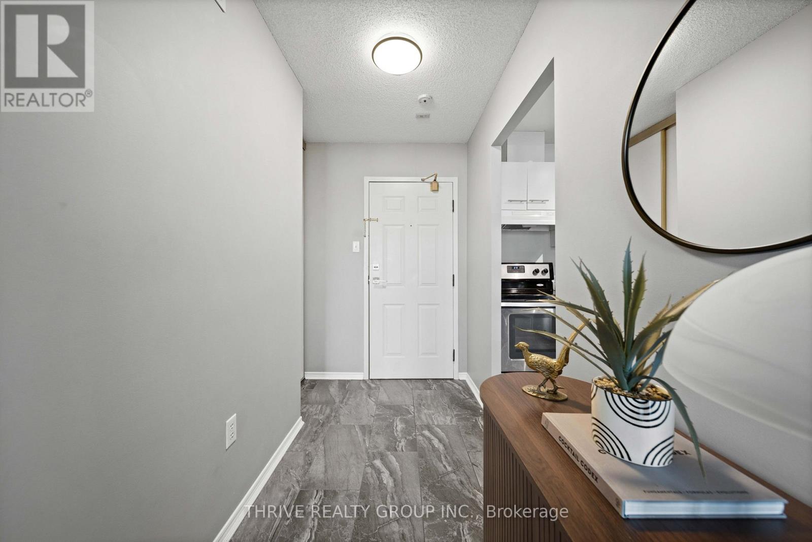 507 - 30 Chapman Court, London North, Ontario  N6G 4Y4 - Photo 3 - X13637014