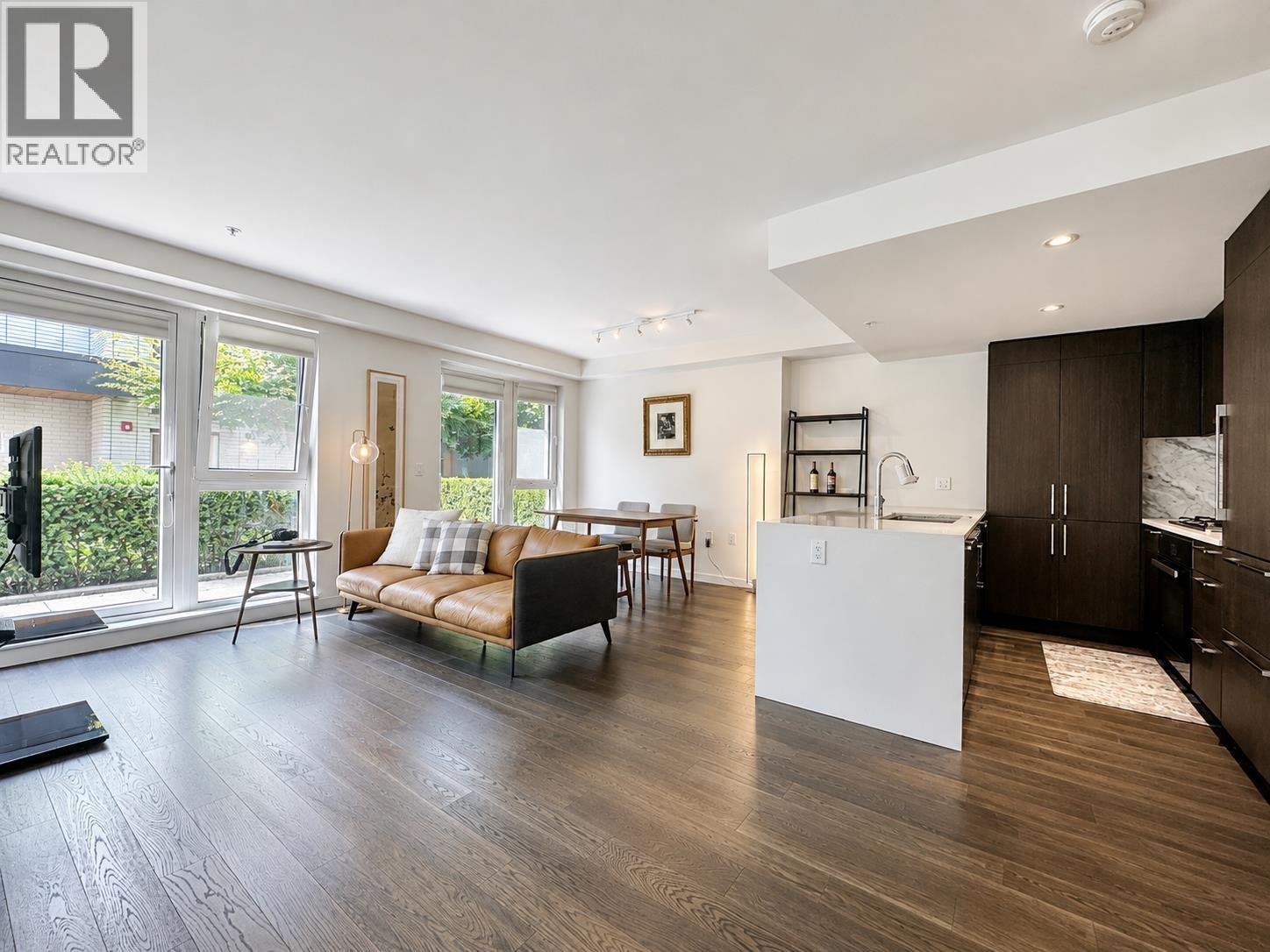 104 5383 CAMBIE STREET, Vancouver, British Columbia