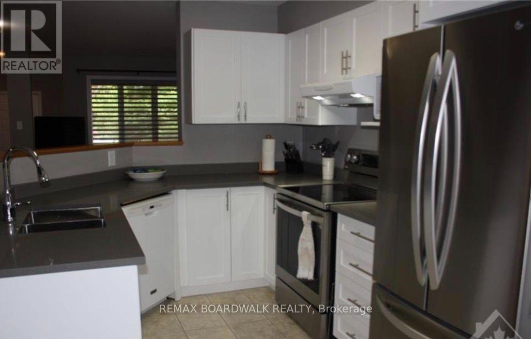 509 Lawler Crescent, Ottawa, Ontario K4A 3Y5 - Photo 3 - X13636982