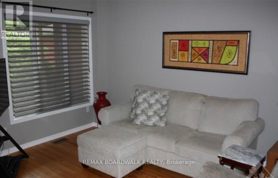 509 Lawler Crescent, Ottawa, Ontario  K4A 3Y5 - Photo 8 - X13636982