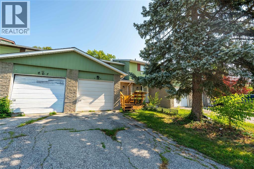 405 Cardiff Place, Sarnia, Ontario  N7S 4C7 - Photo 3 - 26018611