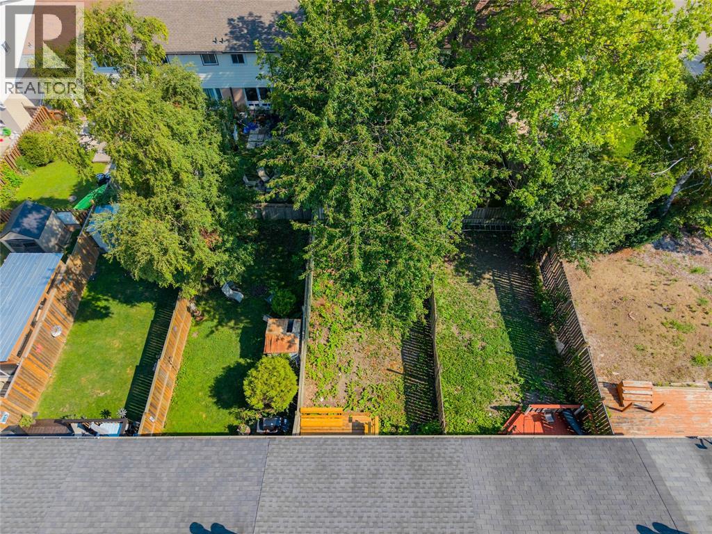 405 Cardiff Place, Sarnia, Ontario  N7S 4C7 - Photo 30 - 26018611