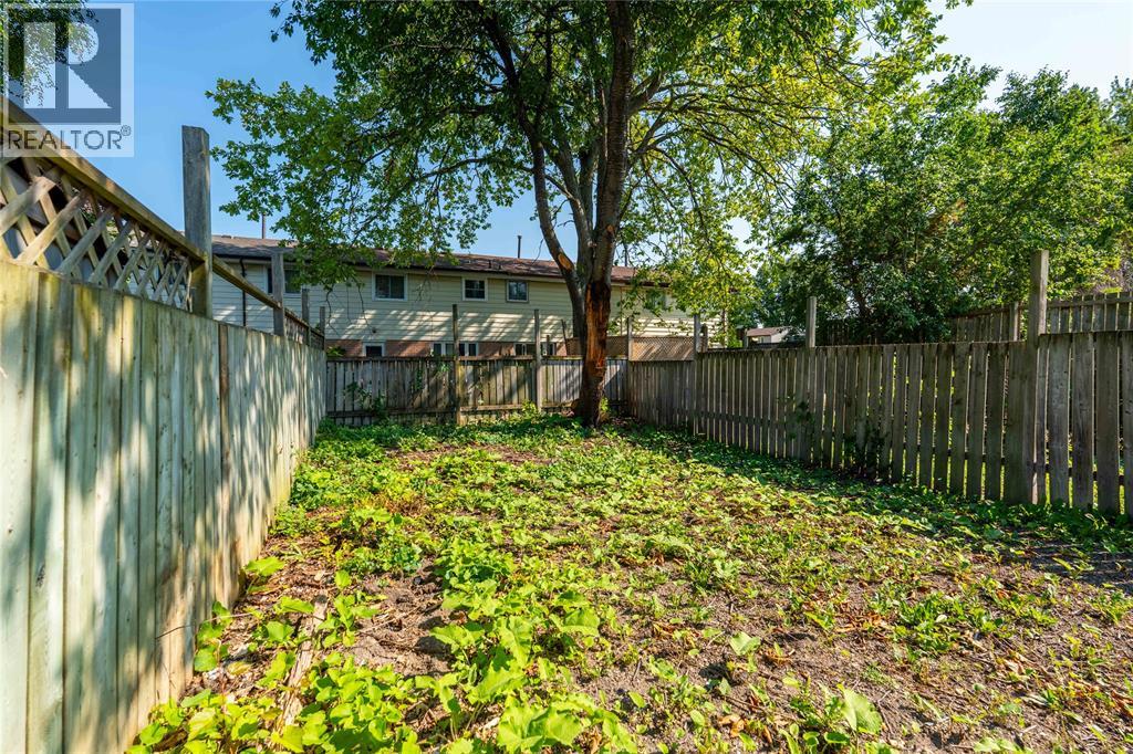405 Cardiff Place, Sarnia, Ontario  N7S 4C7 - Photo 28 - 26018611
