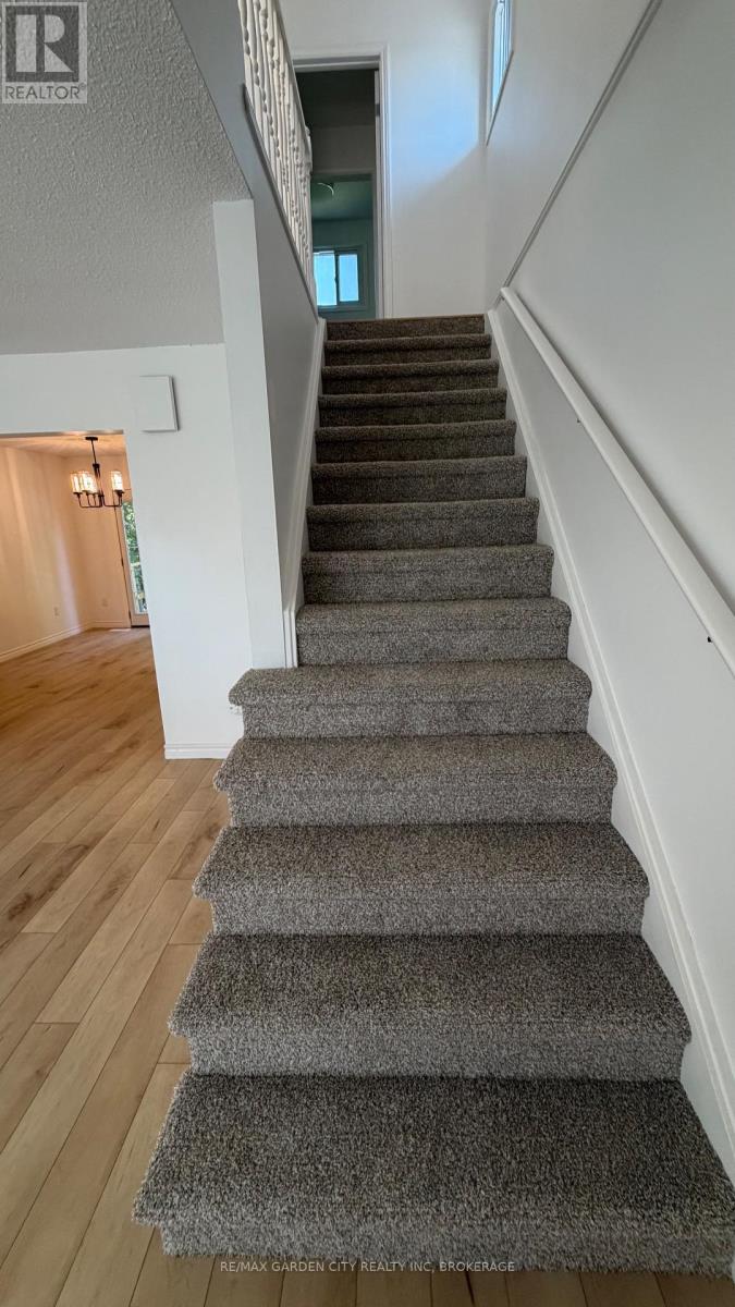 102 Tupper Drive, Thorold, Ontario  L2V 4C8 - Photo 23 - X13637108