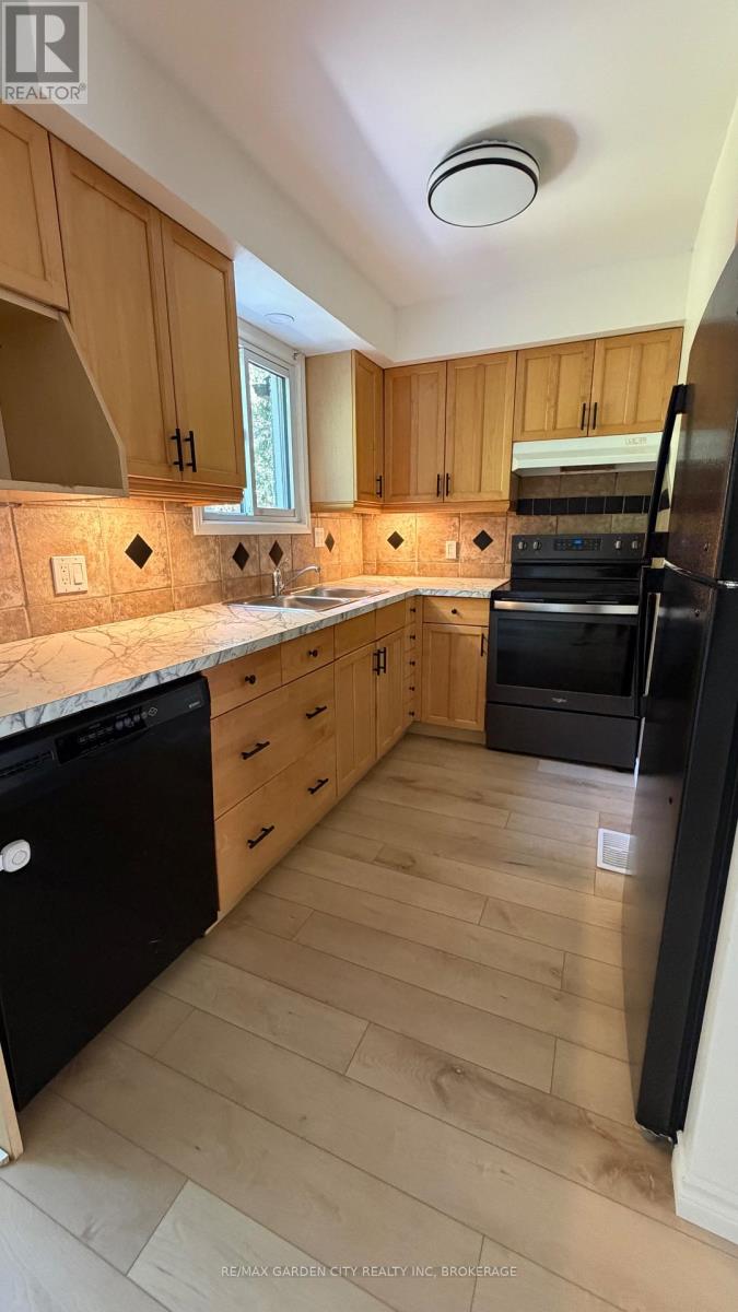 102 Tupper Drive, Thorold, Ontario  L2V 4C8 - Photo 8 - X13637108